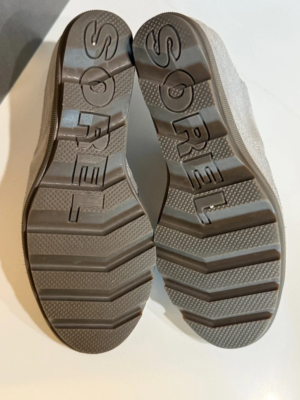 Sorel Women's Joanie II Slide Wedge Light Gray Suede Open-Toe Sandals